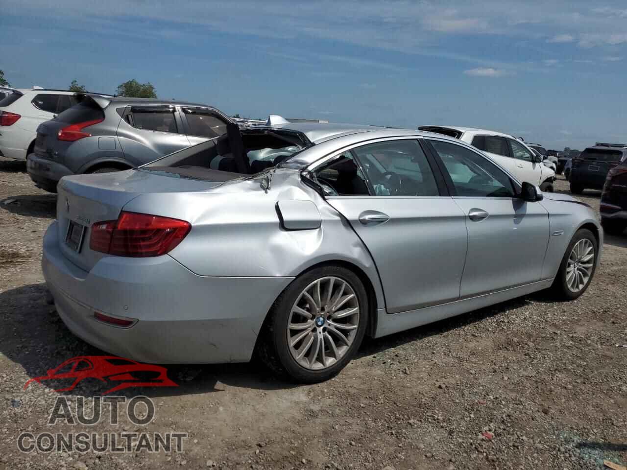 BMW 5 SERIES 2015 - WBA5A5C51FD525171