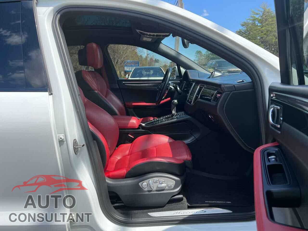 PORSCHE MACAN 2016 - WP1AB2A57GLB42132