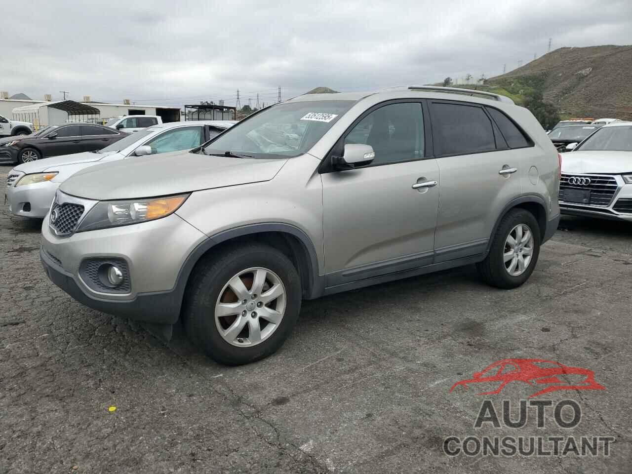 KIA SORENTO 2013 - 5XYKT4A24DG370715