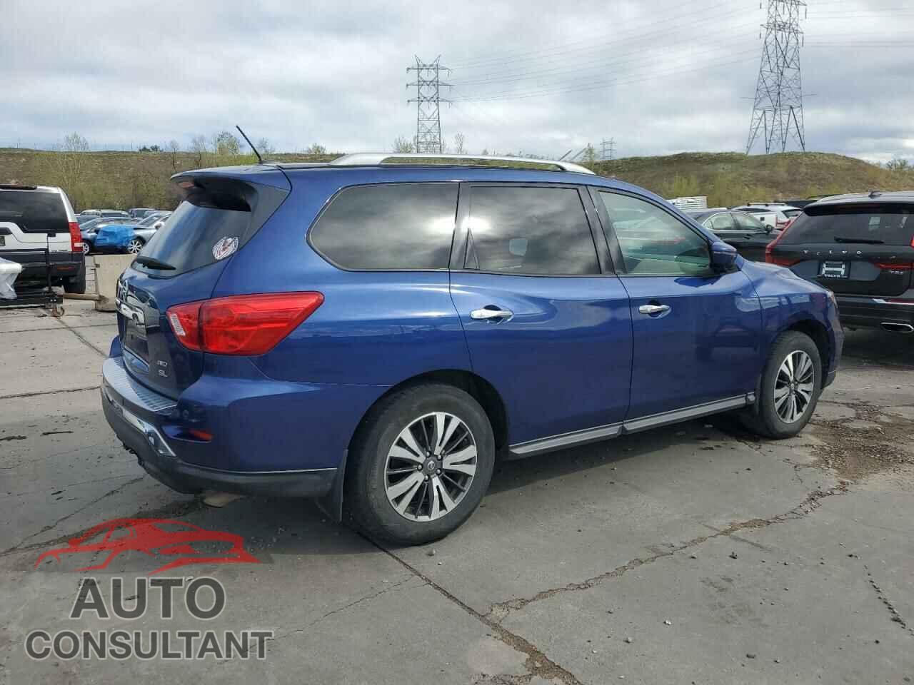 NISSAN PATHFINDER 2017 - 5N1DR2MM2HC685219