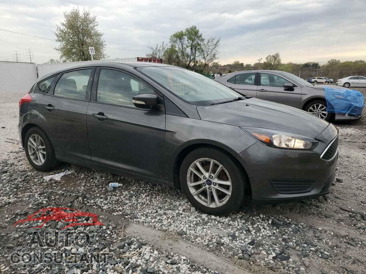 FORD FOCUS 2017 - 1FADP3K24HL280180