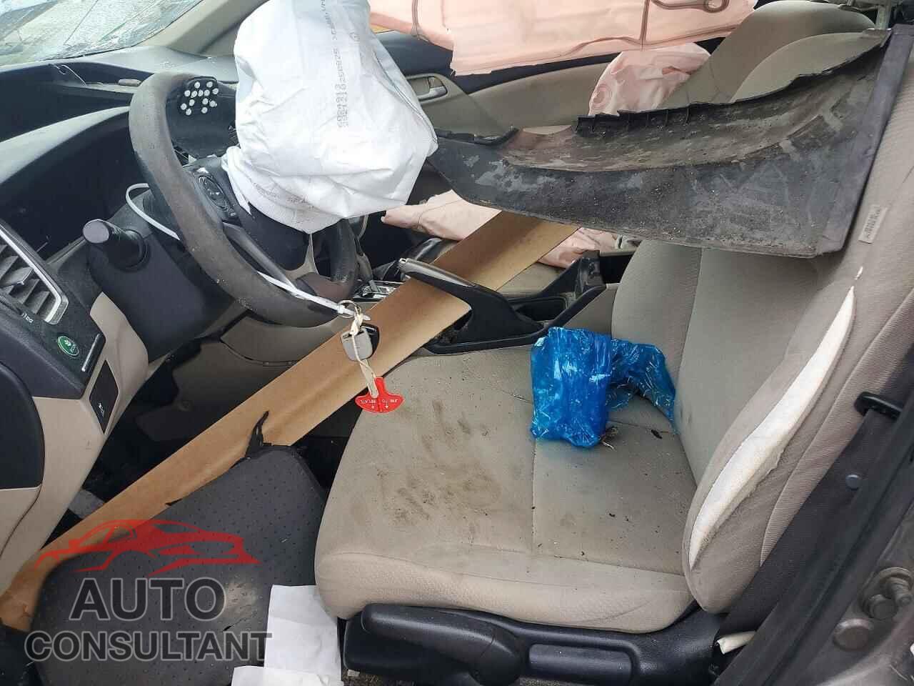 HONDA CIVIC 2013 - 19XFB2F58DE036454