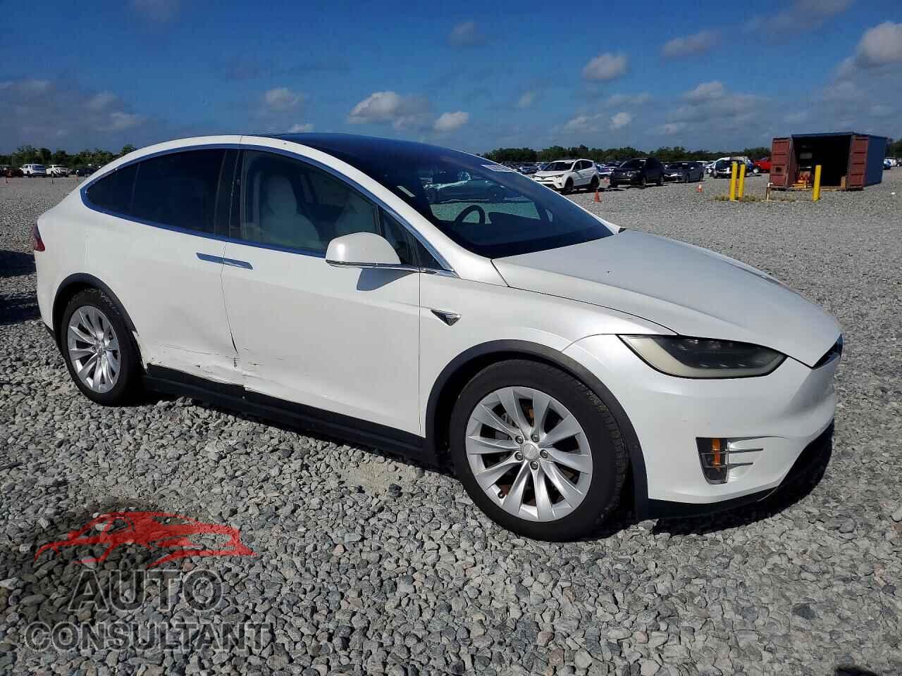 TESLA MODEL X 2019 - 5YJXCBE2XKF197713