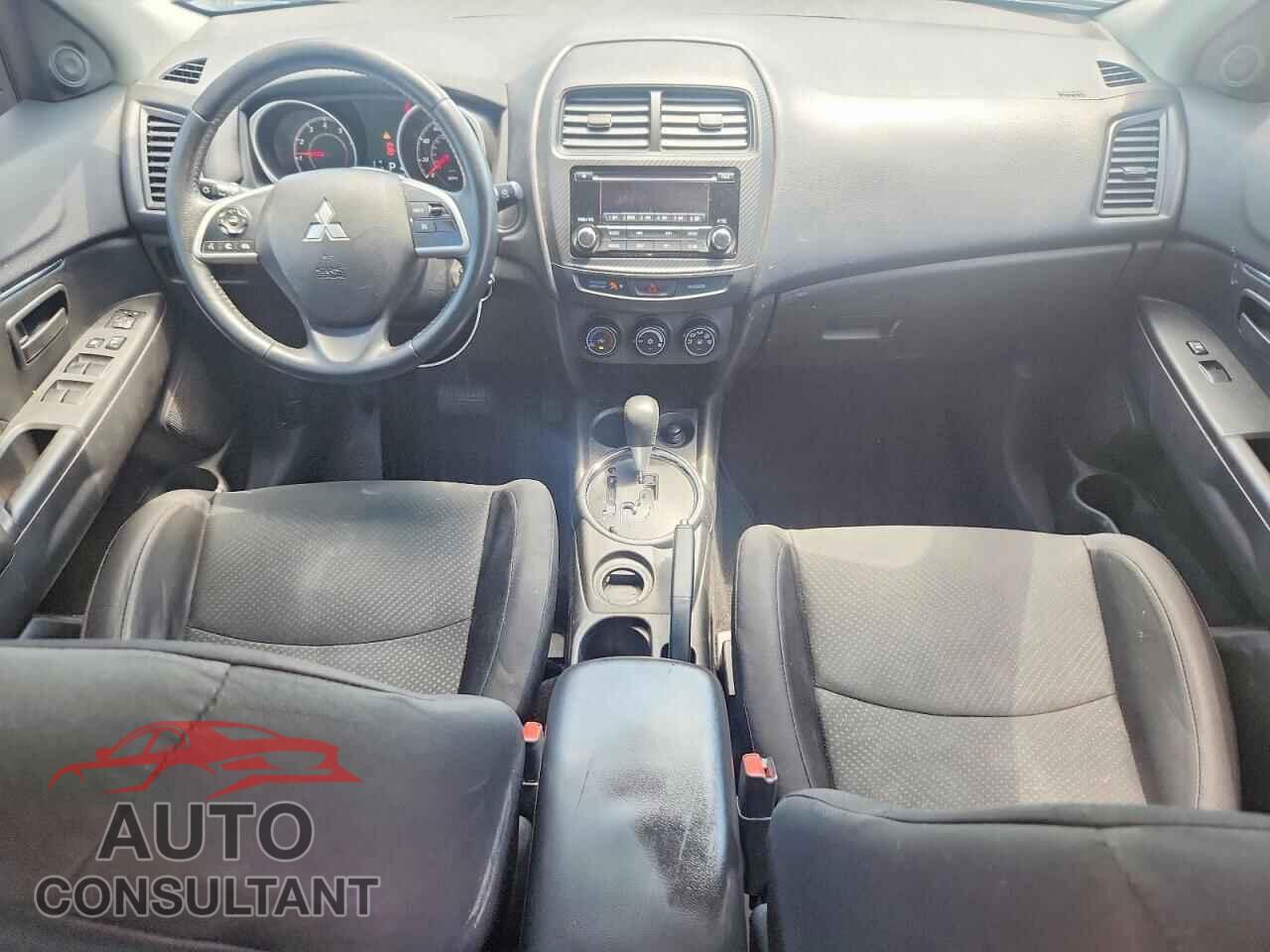 MITSUBISHI OUTLANDER 2015 - 4A4AP3AU7FE017238