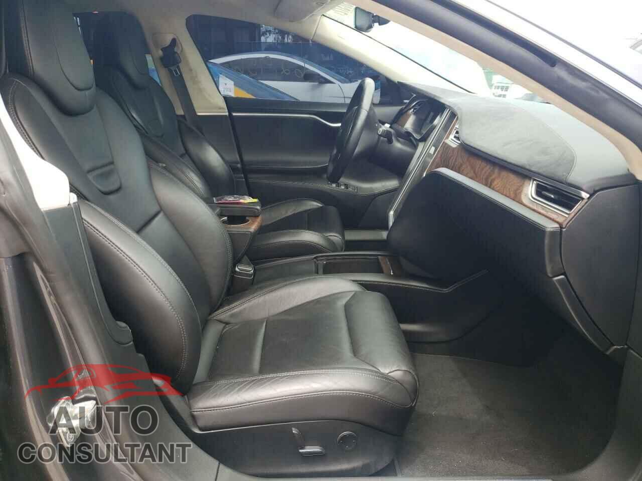 TESLA MODEL S 2017 - 5YJSA1E17HF197341