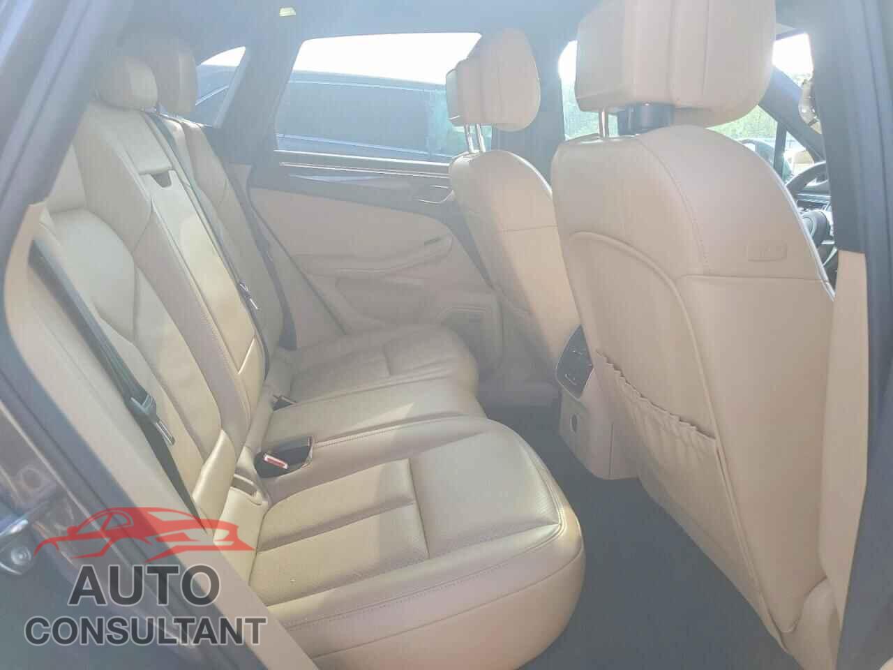 PORSCHE MACAN 2018 - WP1AA2A53JLB21806