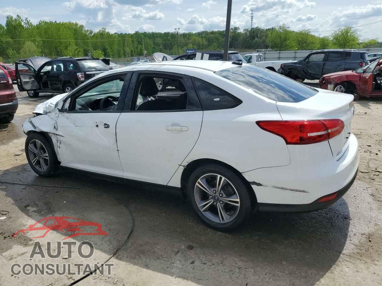 FORD FOCUS 2018 - 1FADP3FE0JL286102