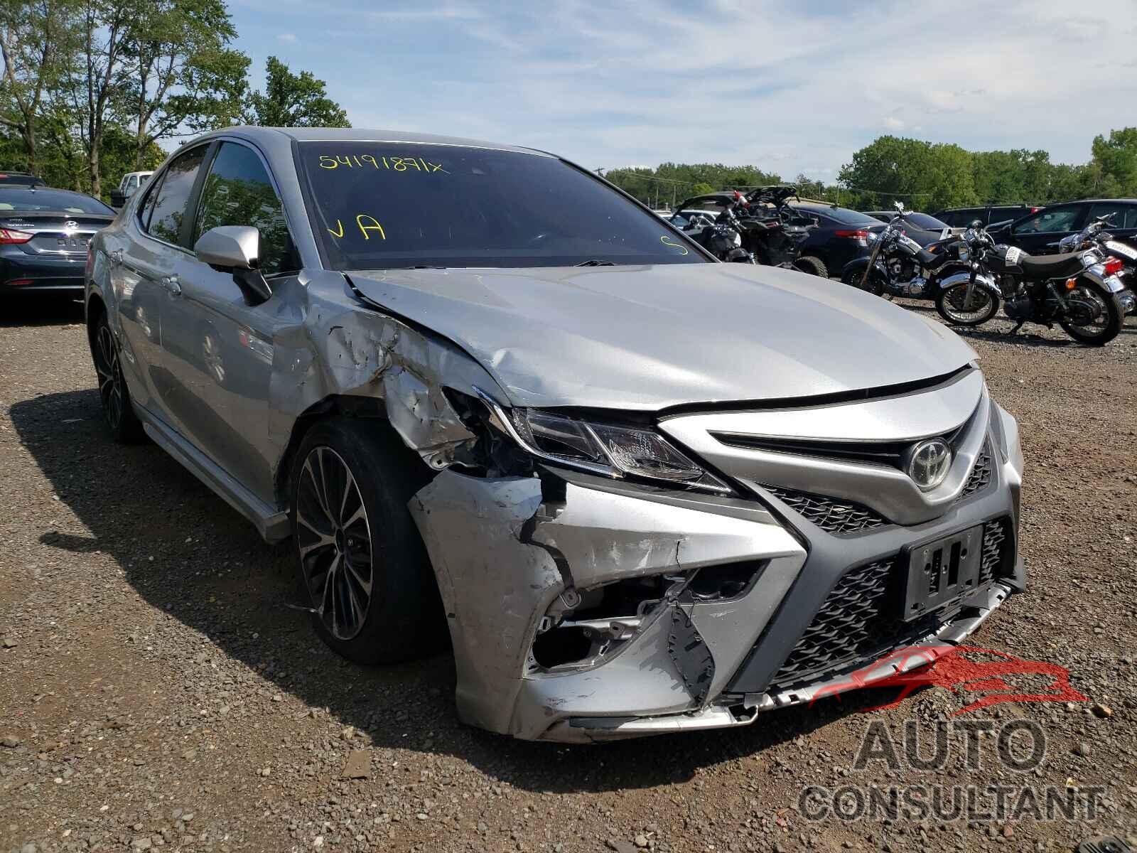 TOYOTA CAMRY 2018 - JTNB11HK4J3039896