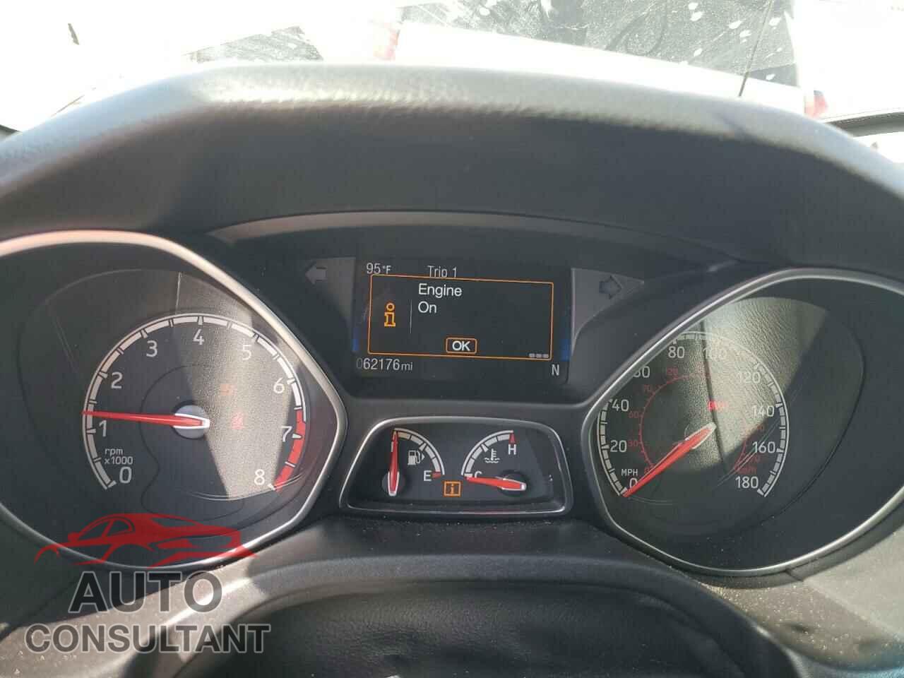 FORD FOCUS 2016 - 1FADP3L93GL276003