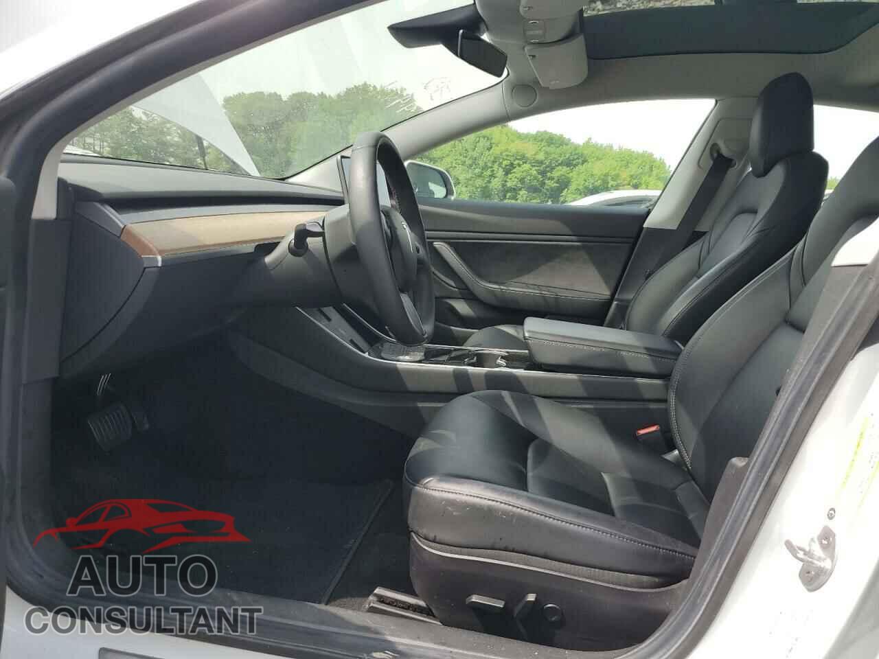 TESLA MODEL 3 2019 - 5YJ3E1EB8KF511569
