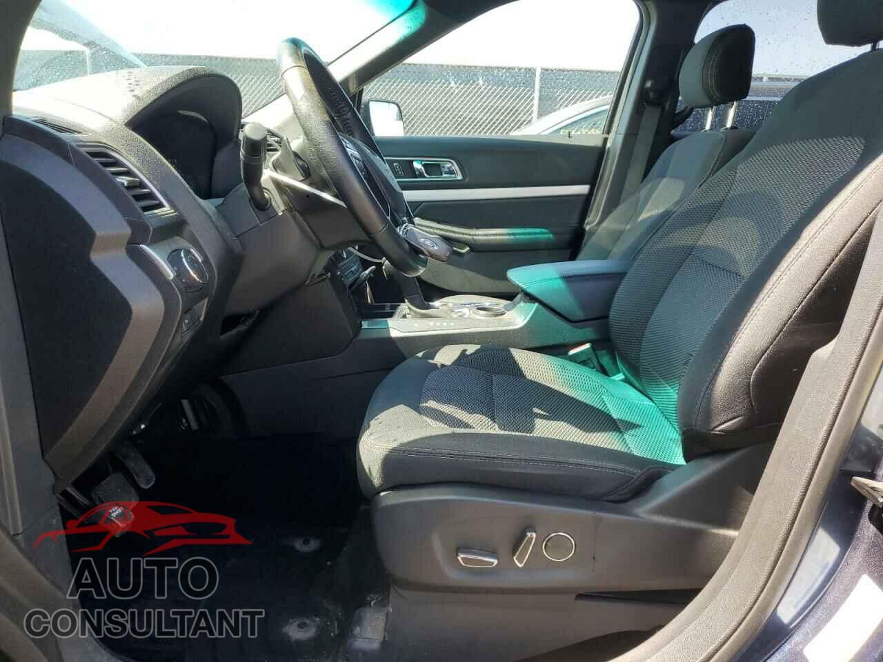 FORD EXPLORER 2017 - 1FM5K7DHXHGA74761