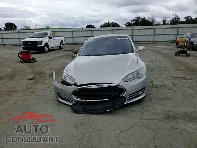 TESLA MODEL S 2014 - 5YJSA1H11EFP43395