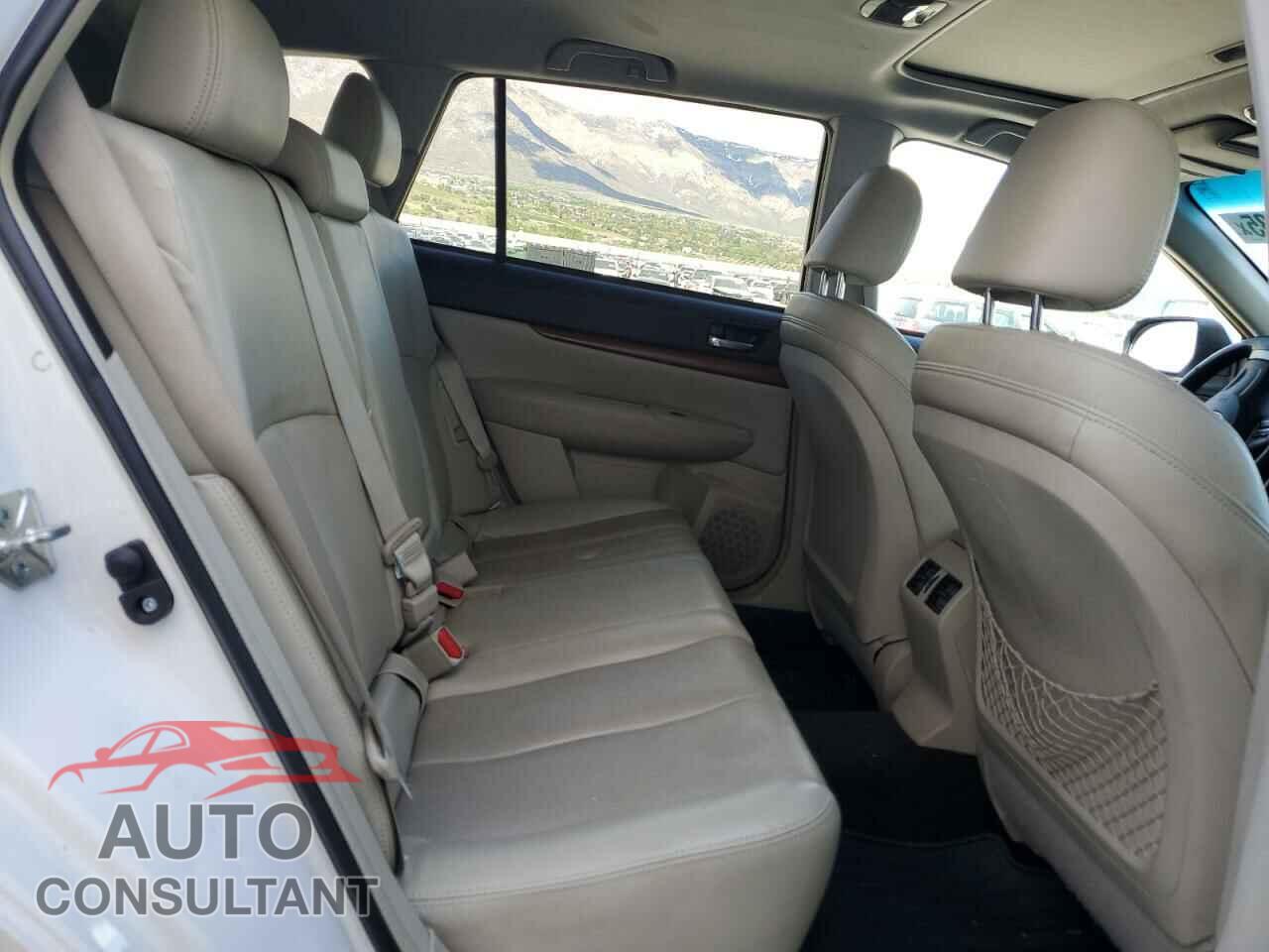 SUBARU OUTBACK 2014 - 4S4BRBLC6E3230742