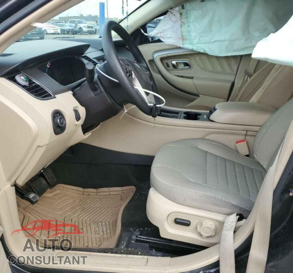 FORD TAURUS 2018 - 1FAHP2D86JG116733