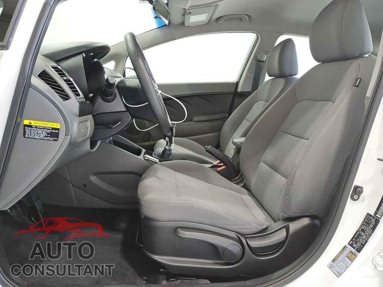 KIA FORTE 2018 - 3KPFK4A70JE164820