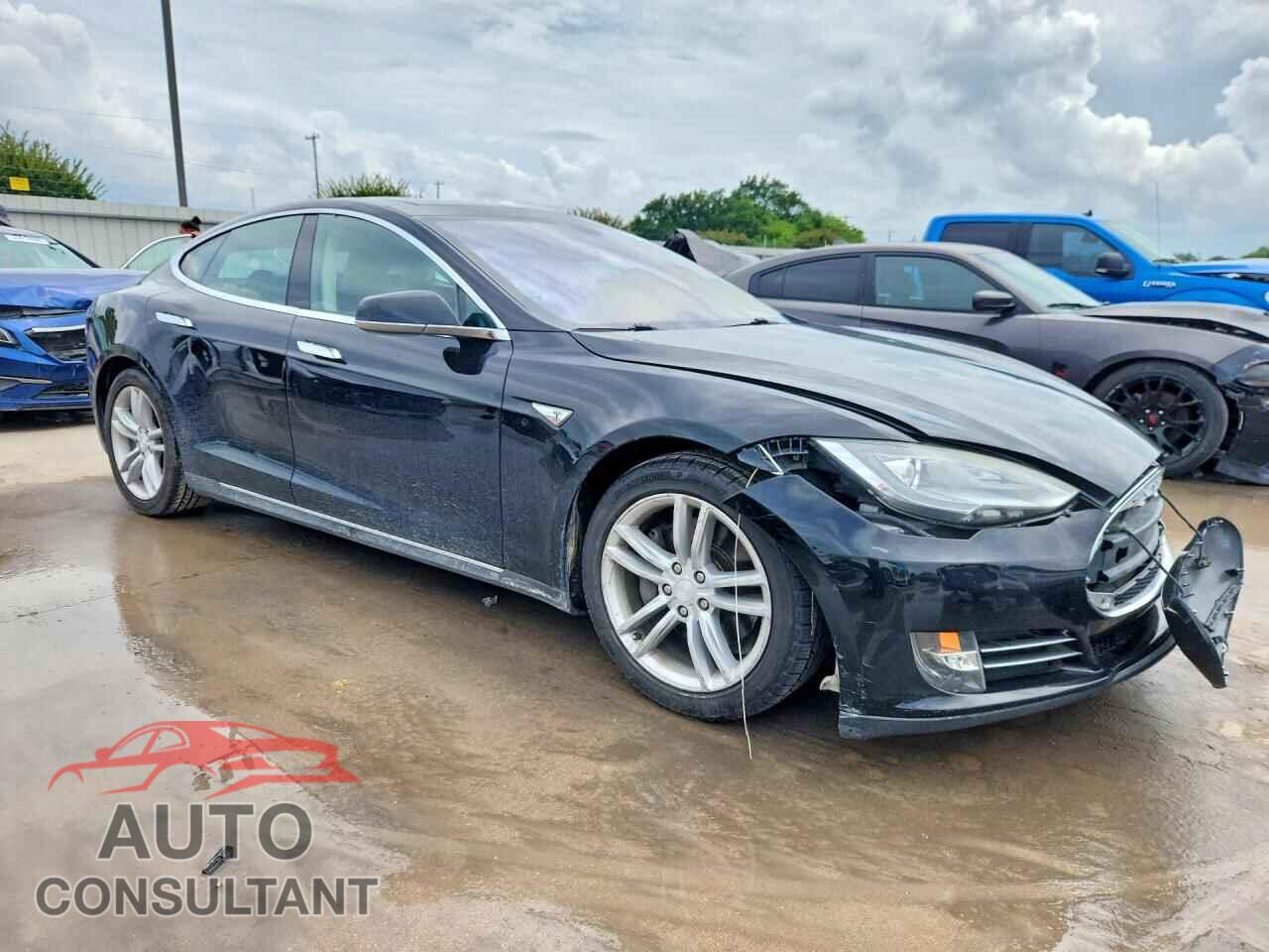 TESLA MODEL S 2013 - 5YJSA1CG2DFP28026