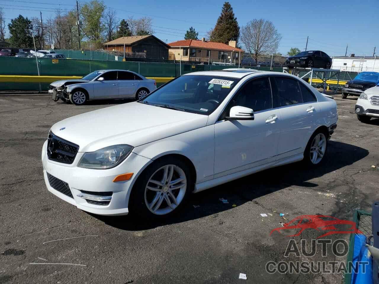 MERCEDES-BENZ C-CLASS 2014 - WDDGF8ABXER310211