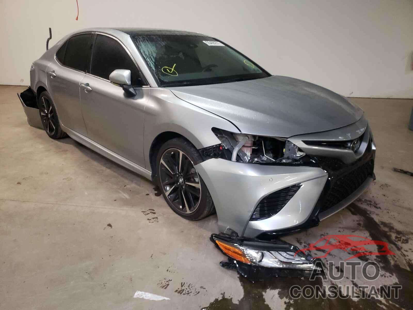 TOYOTA CAMRY 2018 - 4T1B61HKXJU147273