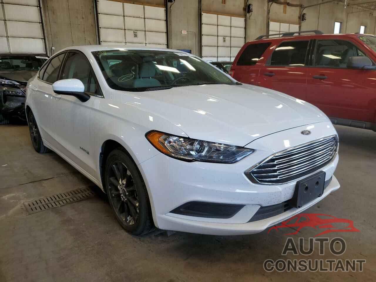 FORD FUSION 2017 - 3FA6P0LU9HR190693