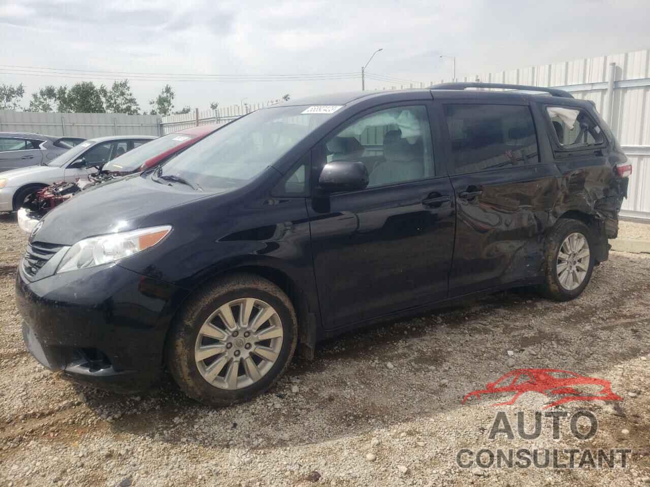 TOYOTA SIENNA 2019 - 5TDJK3DC1FS105169