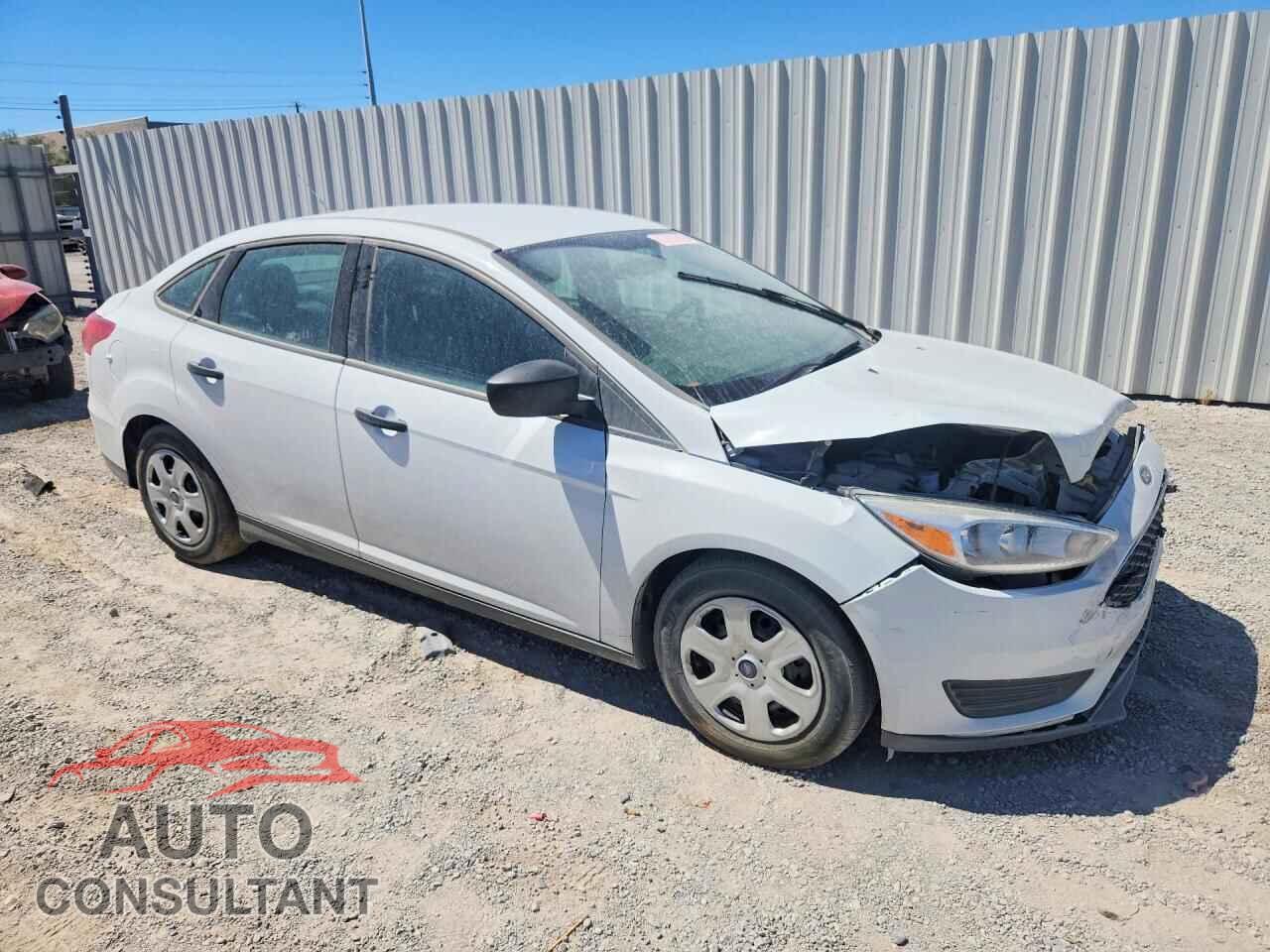 FORD FOCUS 2017 - 1FADP3E27HL206196