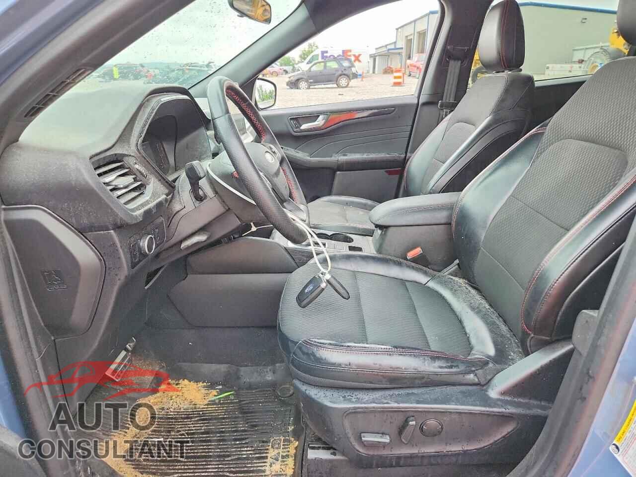 FORD ESCAPE 2024 - 1FMCU9MN8RUA10675