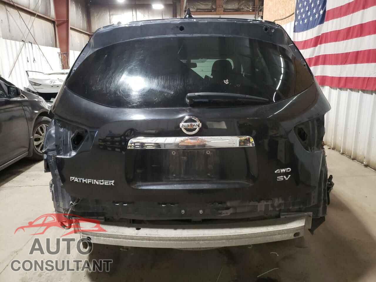NISSAN PATHFINDER 2019 - 5N1DR2MM5KC619528