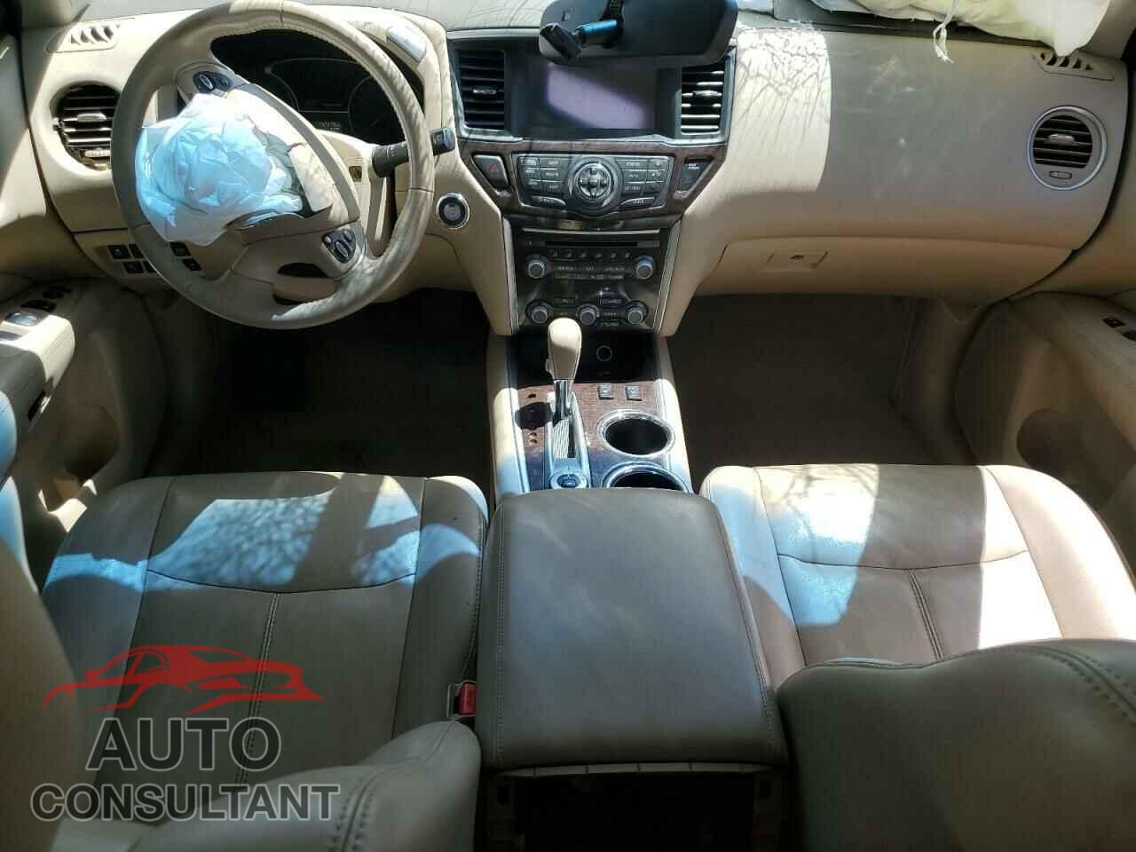 NISSAN PATHFINDER 2015 - 5N1AR2MM2FC700978