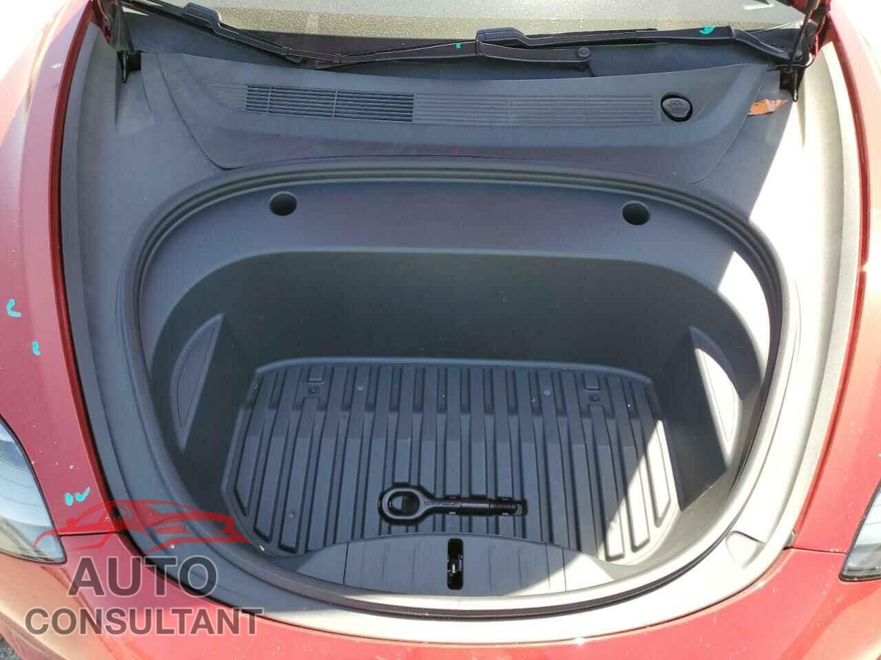 TESLA MODEL 3 2021 - 5YJ3E1EAXMF976767