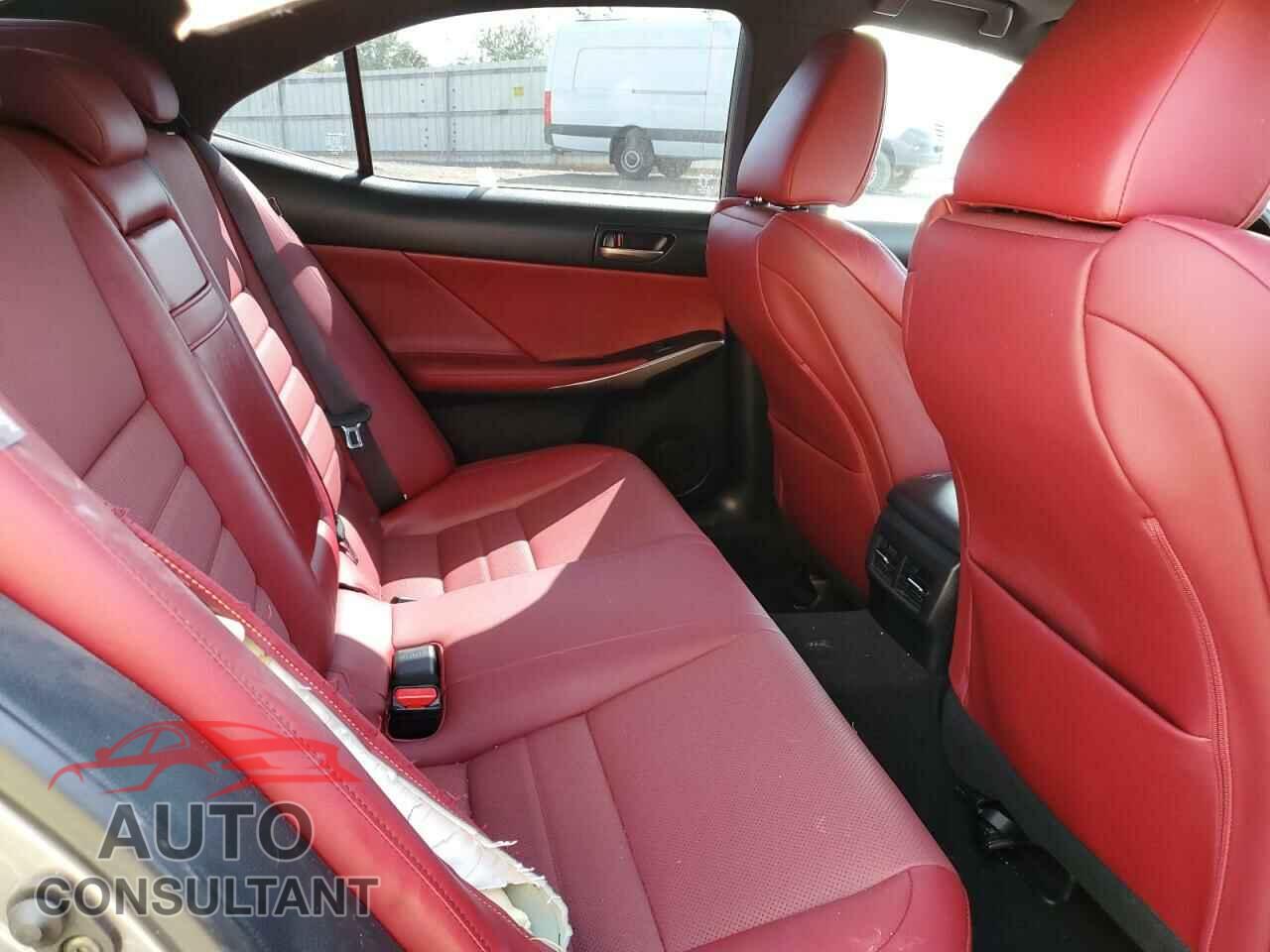 LEXUS IS 2019 - JTHC81D29K5036278