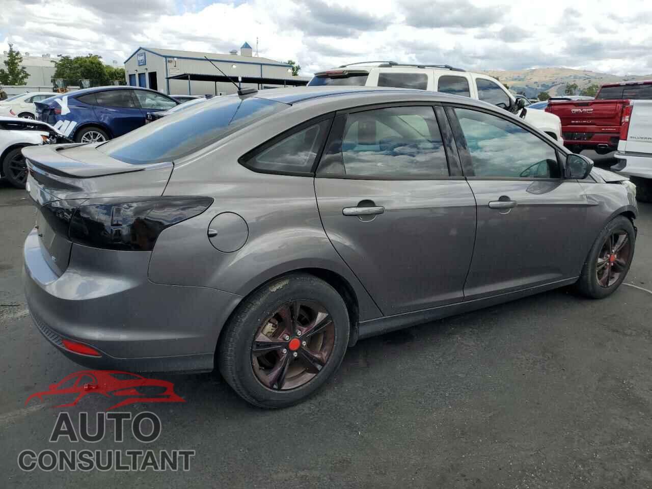 FORD FOCUS 2012 - 1FAHP3F21CL289875
