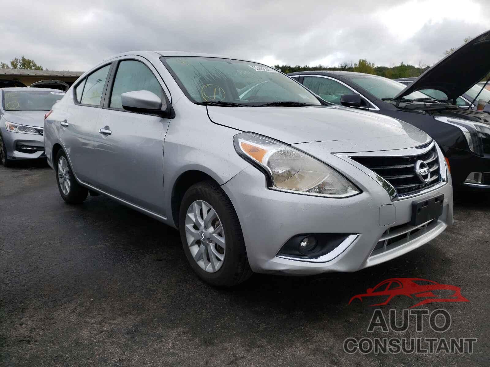NISSAN VERSA 2019 - 3N1CN7AP4KL824692