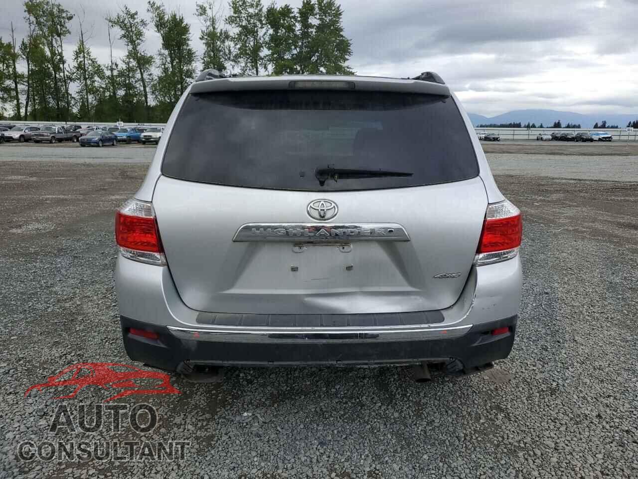 TOYOTA HIGHLANDER 2011 - 5TDBK3EH0BS080564