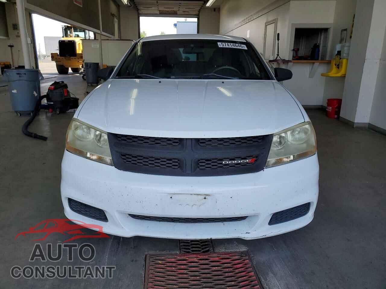 DODGE AVENGER 2011 - 1B3BD1FB3BN557326