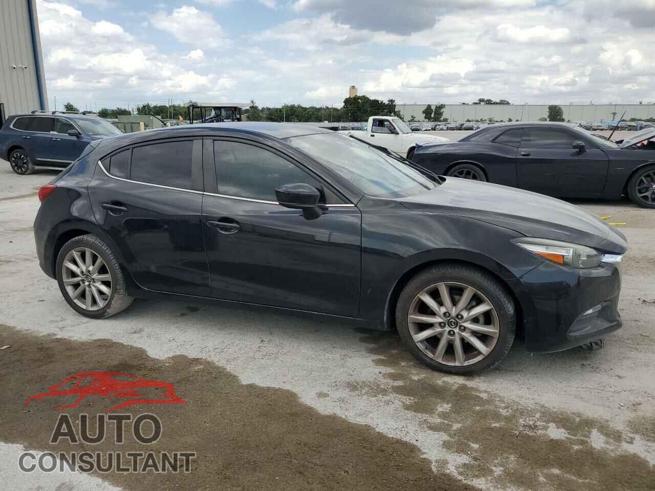 MAZDA 3 2017 - JM1BN1L79H1128767