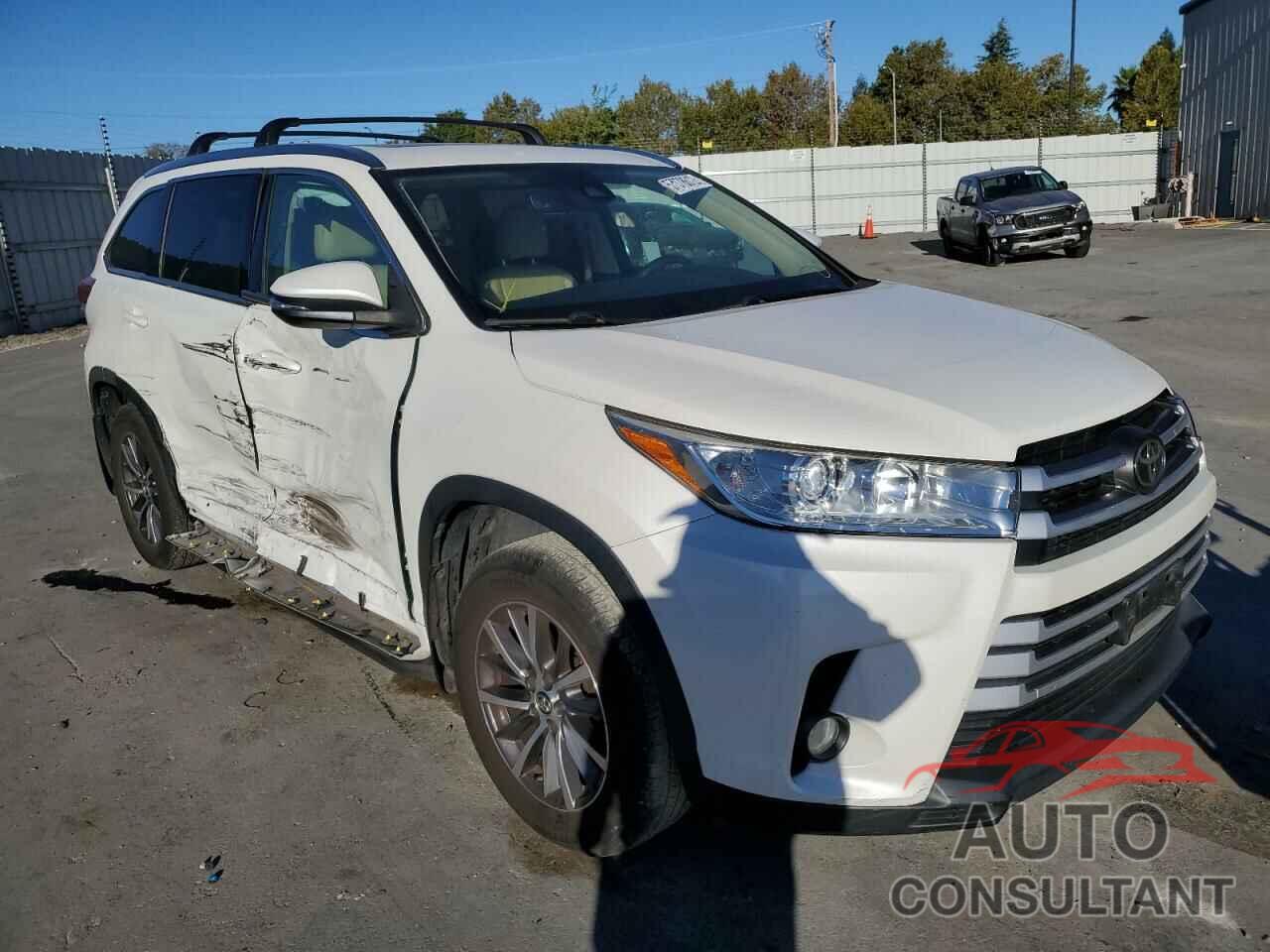 TOYOTA HIGHLANDER 2017 - 5TDJZRFH0HS404744