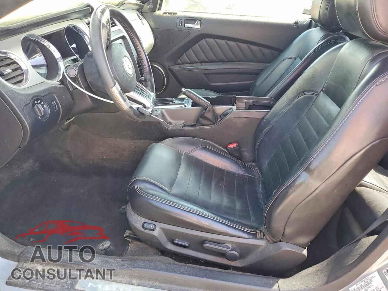 FORD MUSTANG 2013 - 1ZVBP8CF0D5267700