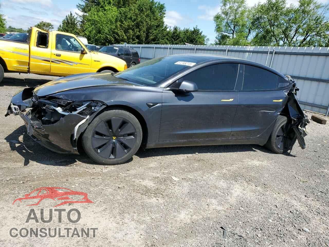TESLA MODEL 3 2024 - 5YJ3E1EA4RF731812
