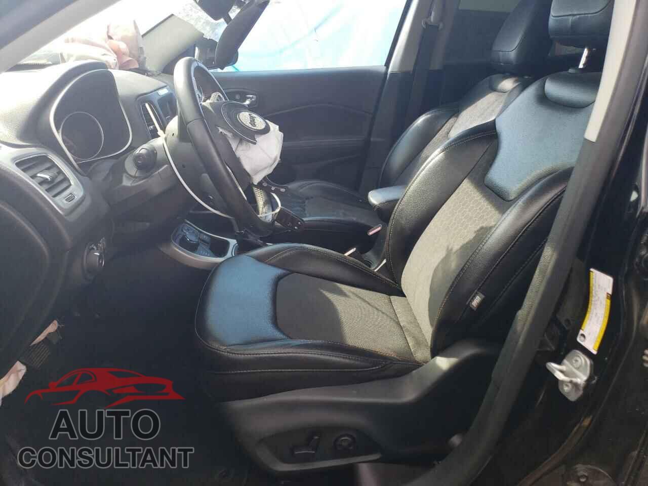 JEEP COMPASS 2019 - 3C4NJDBB7KT714139