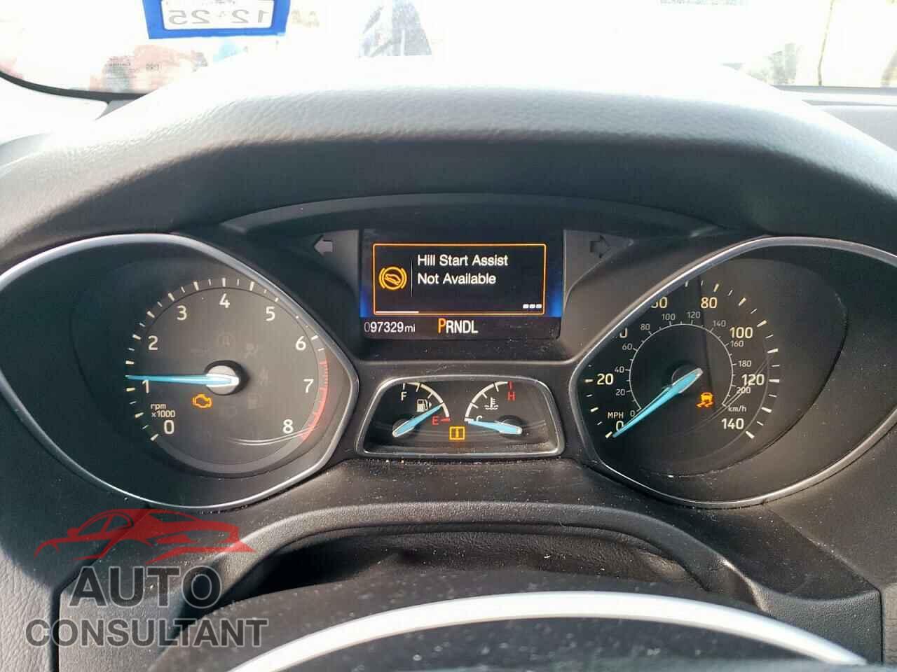 FORD FOCUS 2017 - 1FADP3K2XHL232747