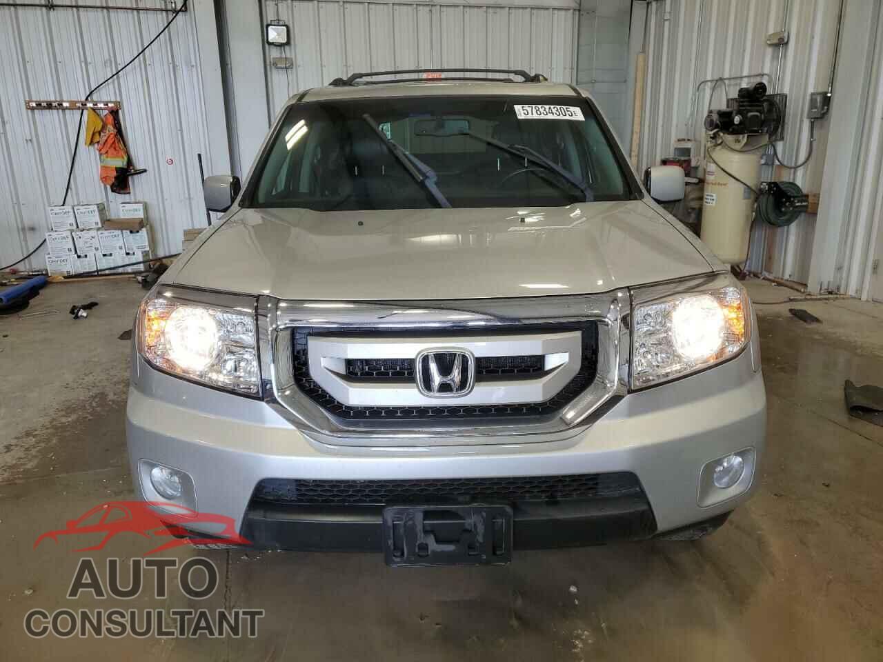 HONDA PILOT 2011 - 5FNYF4H5XBB043015
