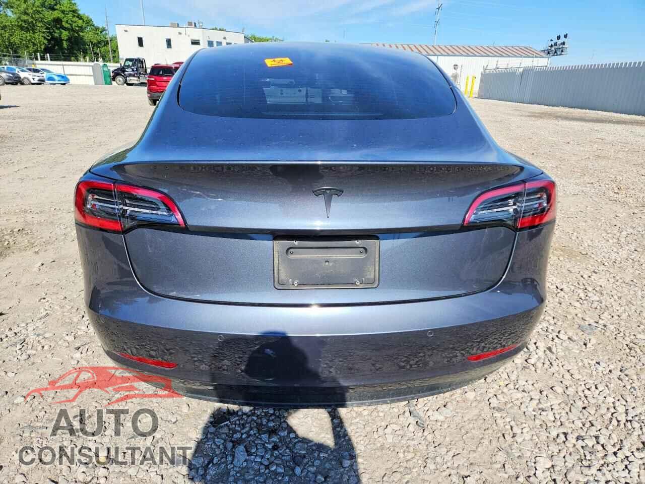 TESLA MODEL 3 2021 - 5YJ3E1EA2MF907331