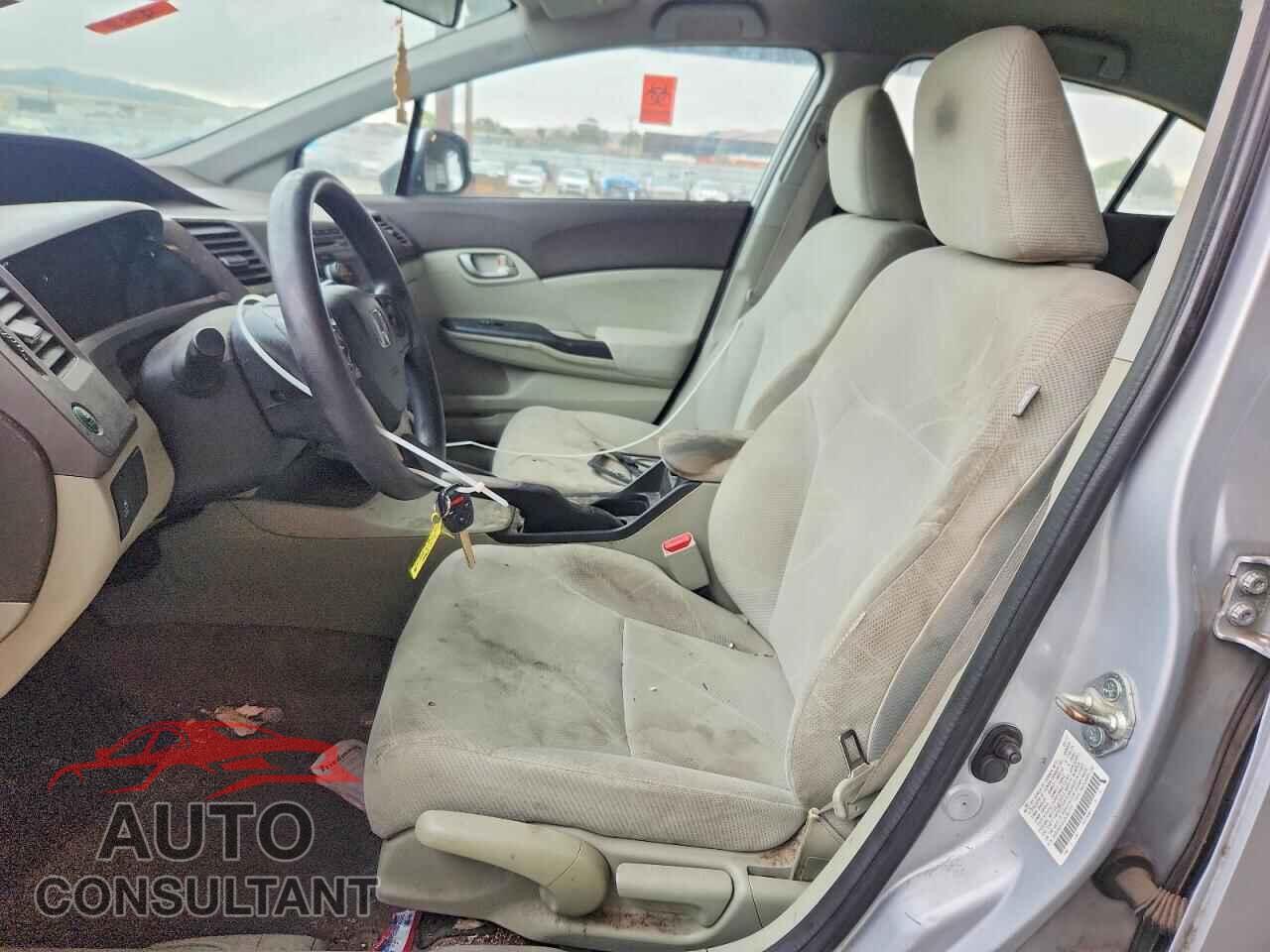 HONDA CIVIC 2012 - 2HGFB2F51CH562770