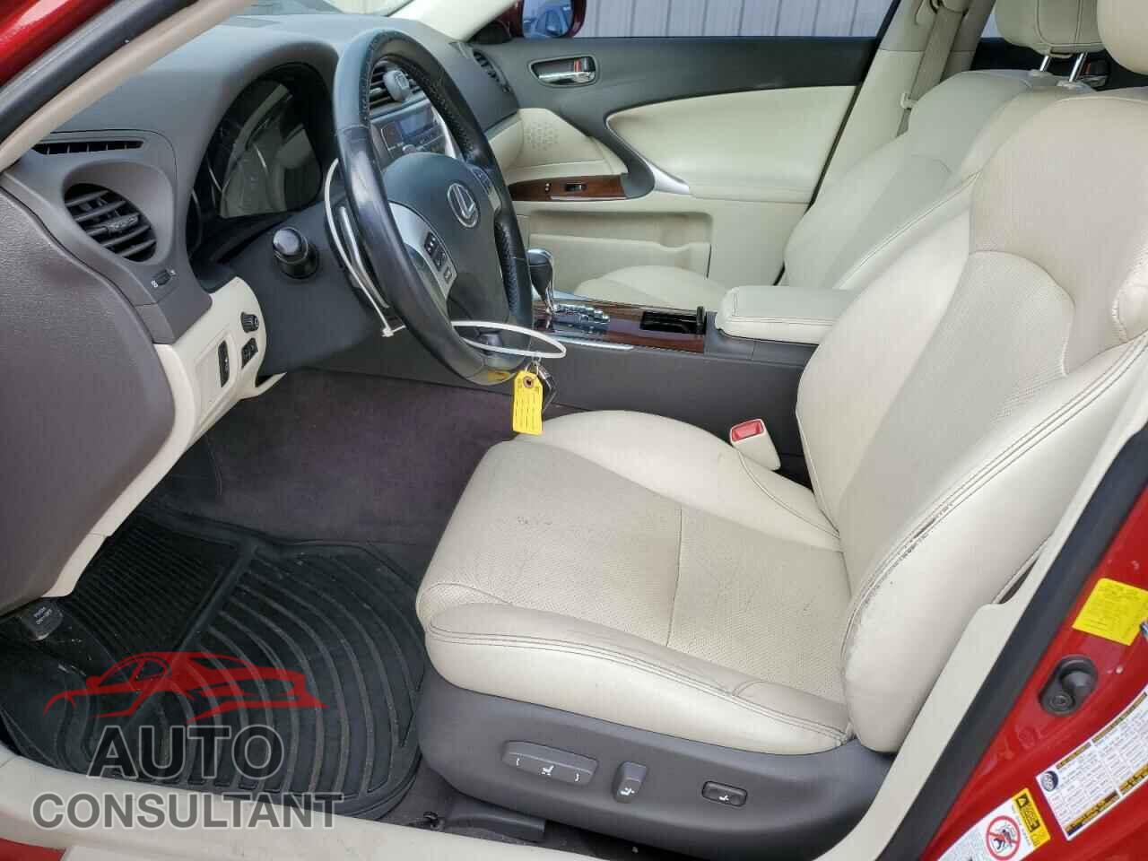 LEXUS IS 2013 - JTHBF5C27D5187505