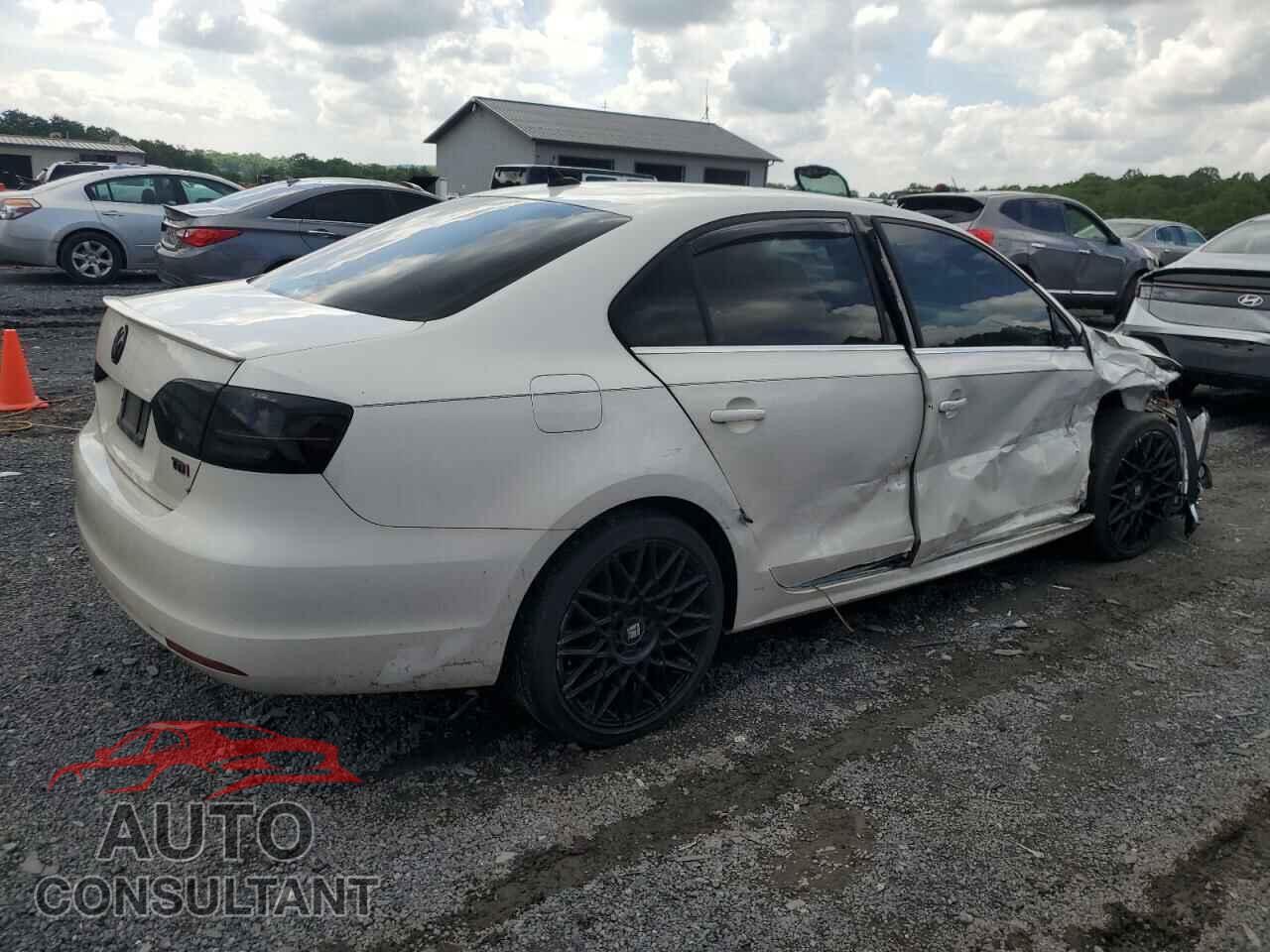 VOLKSWAGEN JETTA 2011 - 3VWLL7AJ7BM036088