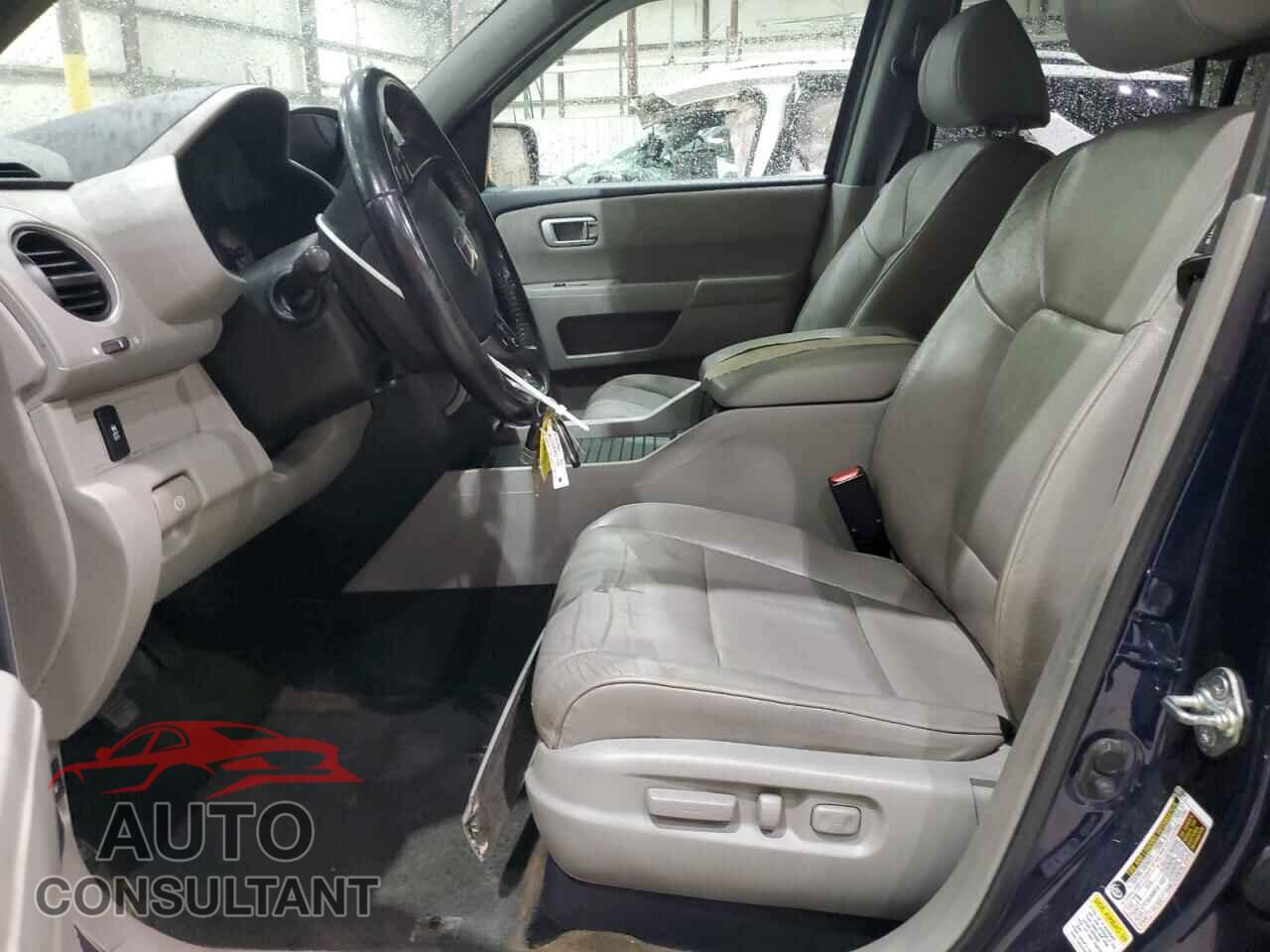 HONDA PILOT 2013 - 5FNYF4H62DB025720