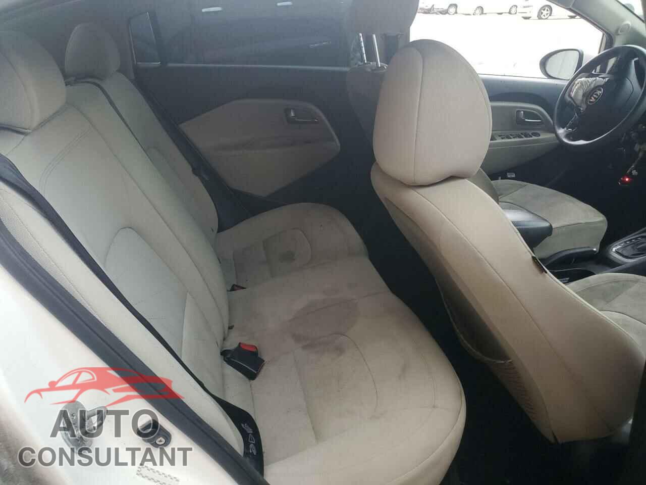 KIA RIO 2013 - KNADN4A30D6189221