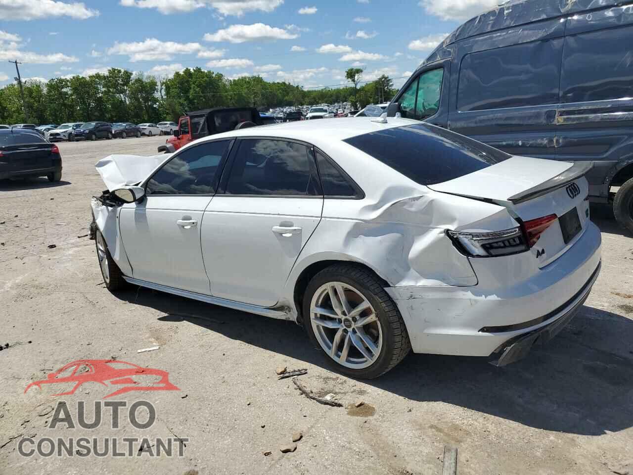 AUDI A4 2017 - WAUDNAF45HN050004