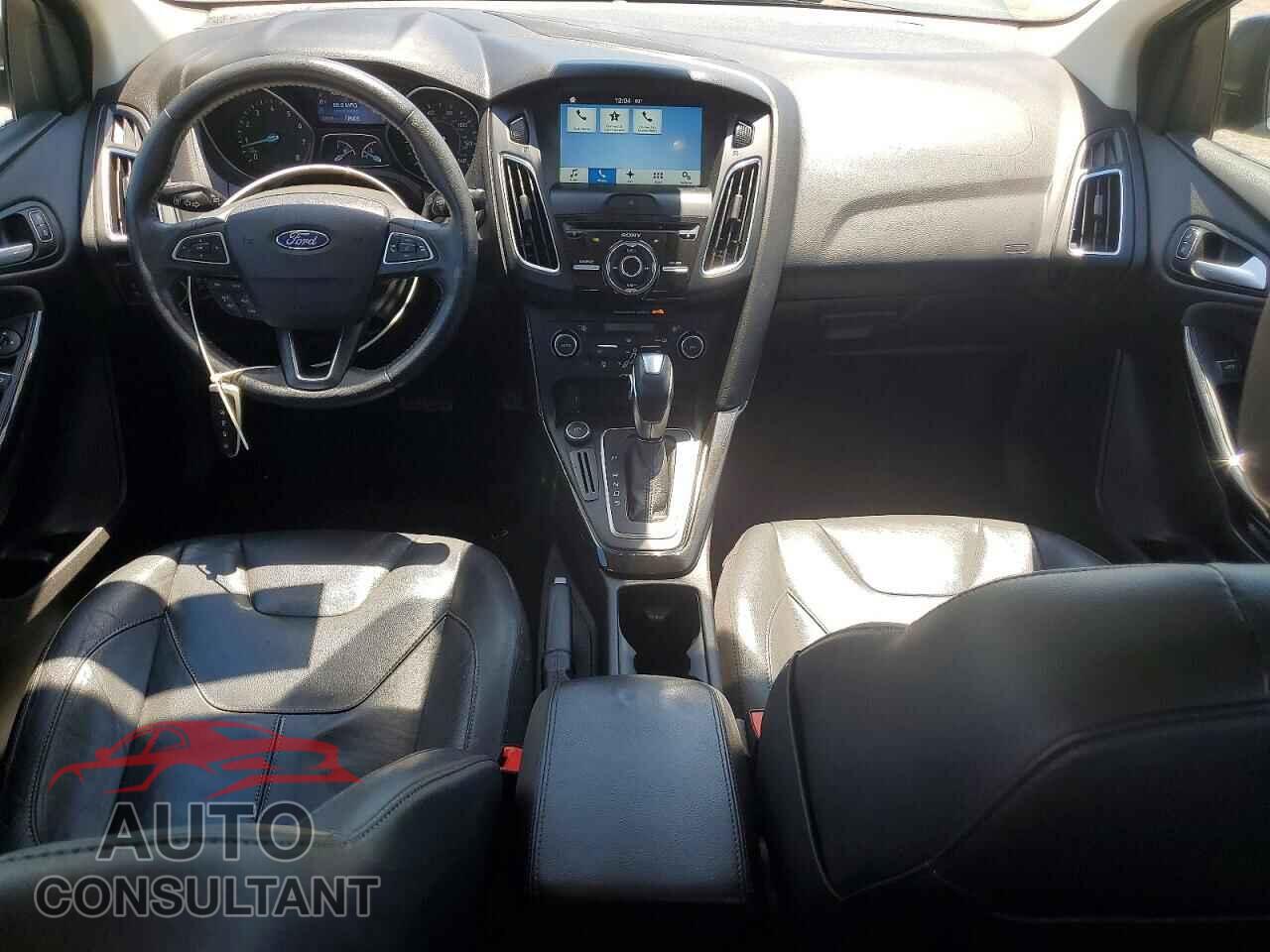 FORD FOCUS 2016 - 1FADP3J20GL215357