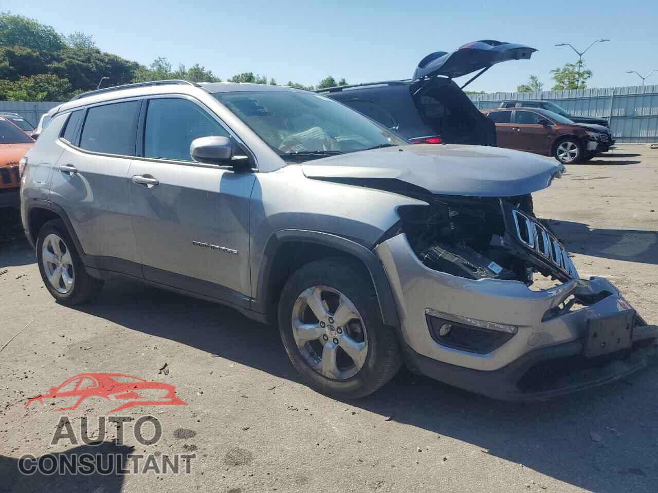 JEEP COMPASS 2018 - 3C4NJDBB4JT314151